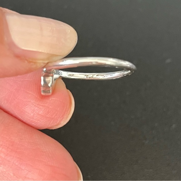 Sterling Silver ring with gems - Picture 4 of 5